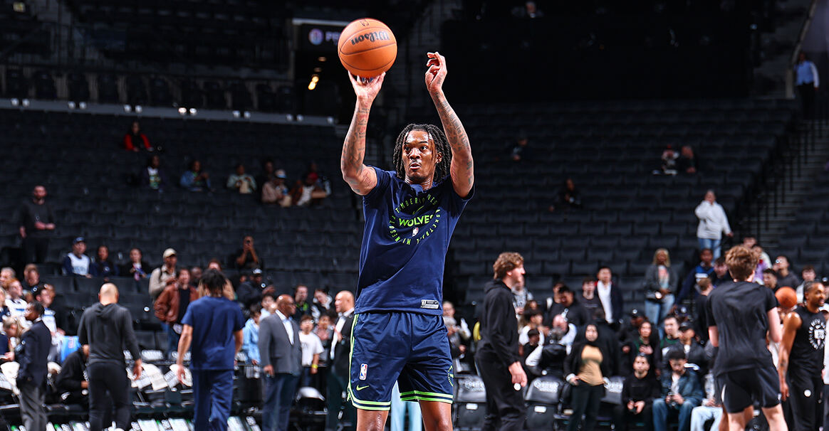 三分命中率, 日将他送到, 意续约海兰