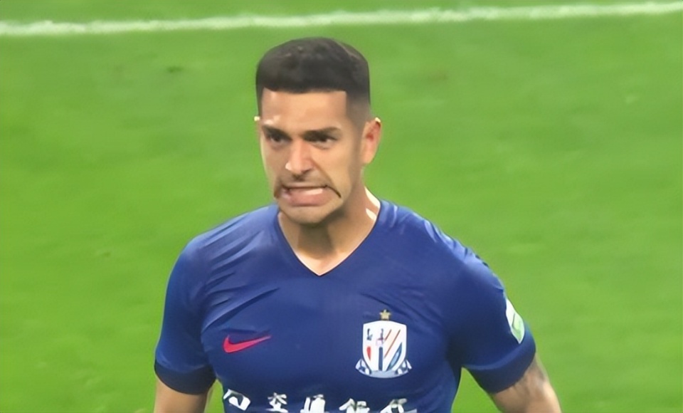 本轮对阵实, 路易斯的存